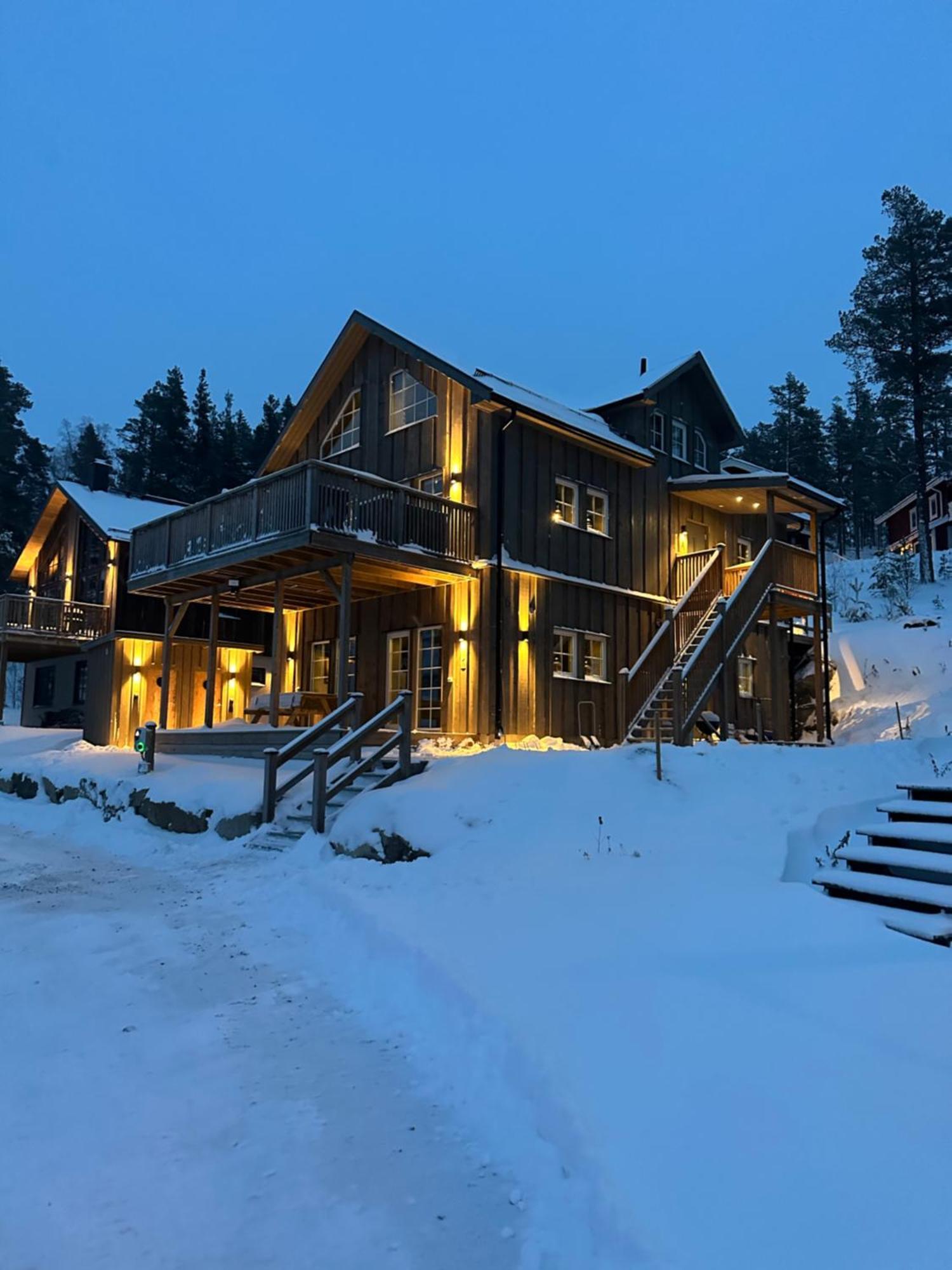 Modern Stuga Med Ski Lodge Kaensla Järvsö Extérieur photo
